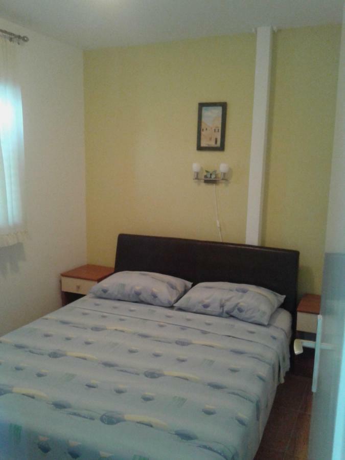 Apartment Milka Petrcane Esterno foto